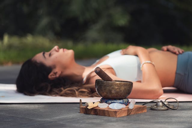 Top-Adaptogene Pflanzen zur Stresslinderung: Ashwagandha, Tulsi & mehr
