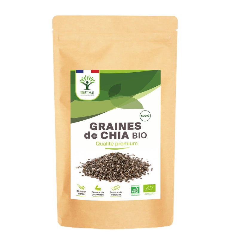  Eine braune Papiertüte von "BIOPTIMAL" mit 400 G Bio-Chiasamen und der Aufschrift "GRAINES de CHIA BIO Qualité premium". Die Verpackung hebt Vorteile wie Ballaststoffe, Proteine und Kalzium hervor.