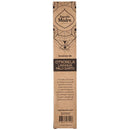 die Rückseite einer braunen Pappschachtel für Sagrada Madre Räucherwerk, speziell die Sorte CITRONELA NARANJA PALO SANTO. Der Text beschreibt auf Spanisch die Kombination aus natürlichen Abwehrmitteln (Citronella und Orange) und der reinigenden Kraft von Palo Santo für Schutz und Heilung.