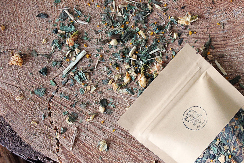 Ayamani Naturals - Claritea Zirbeldrüse Entkalkender Kräutertee für Focus