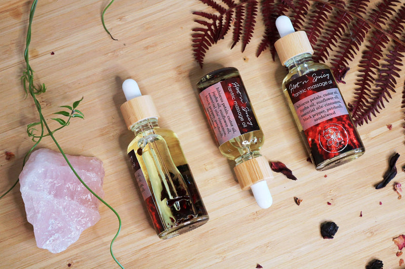 Hot and spicy tantric massage oil with essential oils