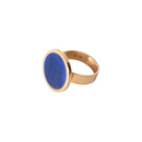 Goldring mit großem, rundem blauen Lapislazuli-Stein.