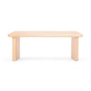 Meditationsbank aus hellem Holz mit glatter rechteckiger Sitzfläche und zwei vertikalen Beinen, auf weißem Hintergrund.