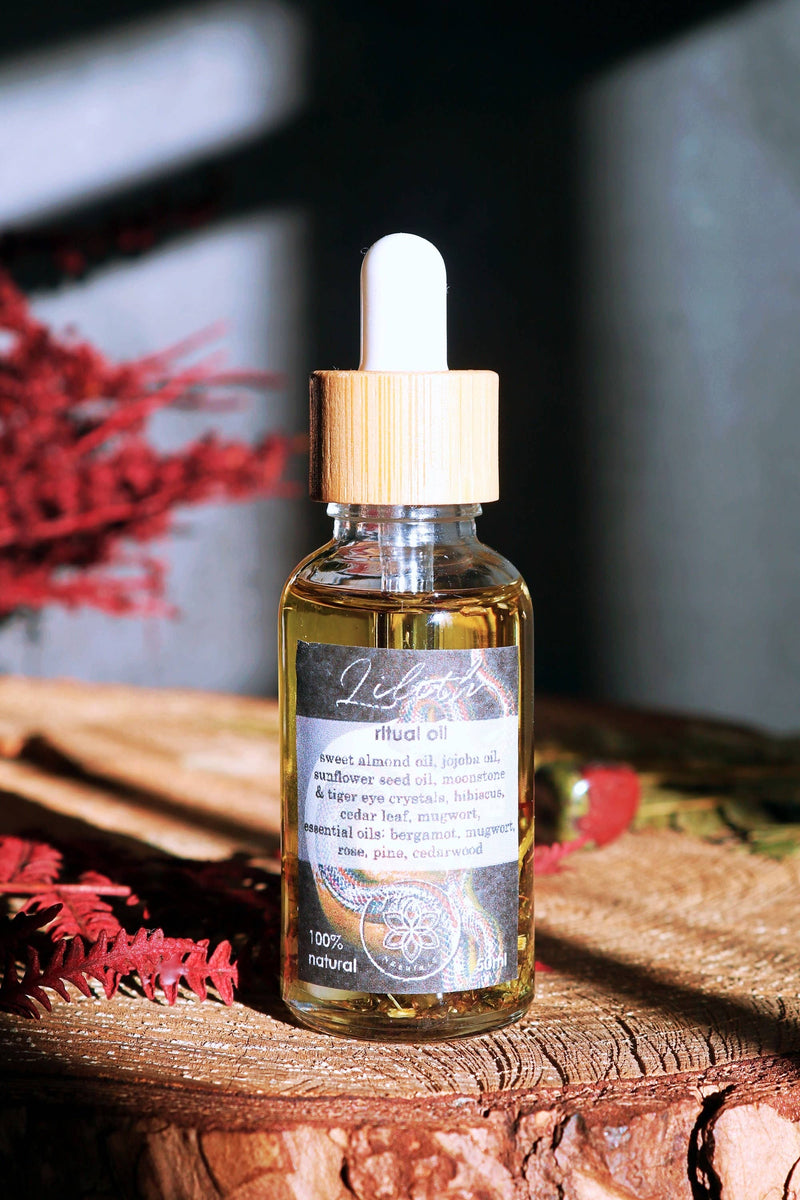 Lilith Oil | Göttliches Feminines Ritualöl mit Mondstein- und Tigeraugenkristallen