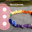 Ein Armband aus farbigen, unregelmäßigen Steinen.