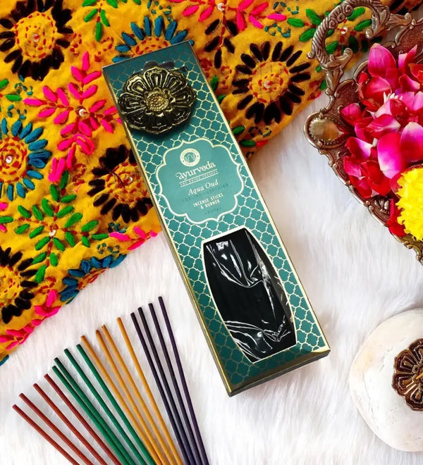 Ayurveda Specialist B.V. - Song of India – Ayurveda Räucherstäbchen Aqua Oud – Pitta (inkl. Lotusblatthalter)