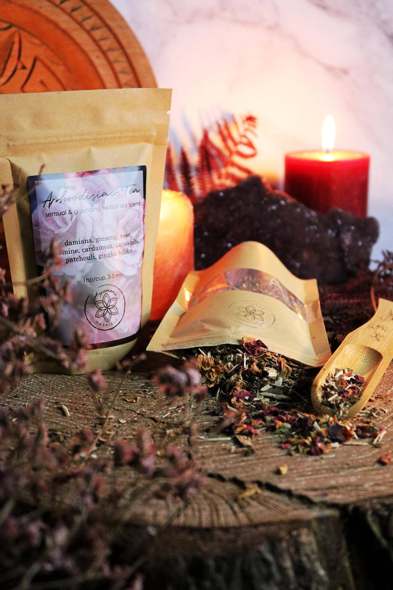 Aphrodisiac tea with damiana, ginseng, cocoa, rose, cardamom