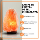 Werbegrafik für eine Himalaya-Salzkristalllampe, die ihre handgeschnitzte, 100% natürliche Salzkristallform und einzigartige Beschaffenheit hervorhebt.