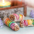 Weisser Salbei mit Rosenblüten Chakrenblätter - Chakra-Smudge Stick Räucherbündel 30g