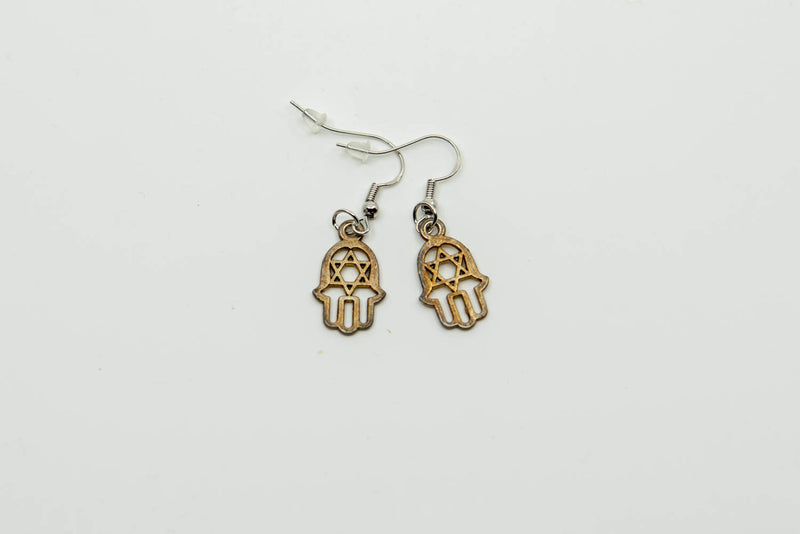 Hamsa-Ohrringe mit Lotus und Om – Symbolik und Stil vereint
