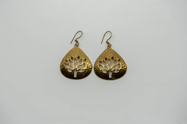 Earrings ornament garnet
