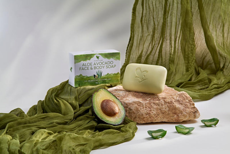 Aloe Avocado Face & Body Seife - Mana Kendra GmbH