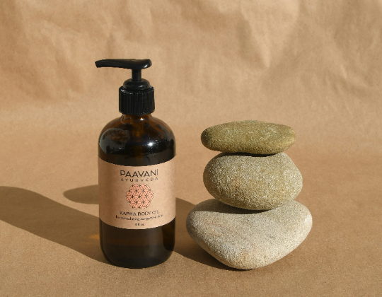 PAAVANI Ayurveda - Kapha Körperöl | Belebendes Abhyanga-Öl für fettige Haut