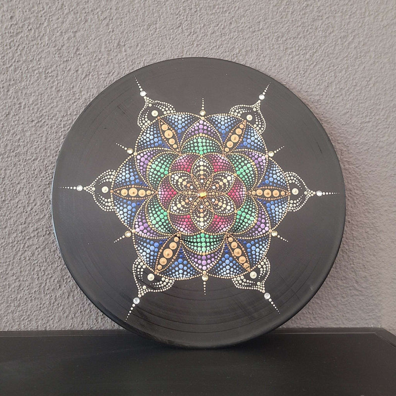 Dekoration auf Vinyl Schallplatte - Mana Kendra GmbH