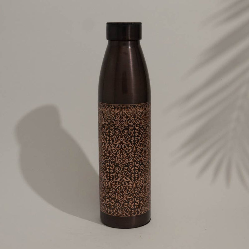 Ayurveda Kupferflasche 950 ml – Antike Wasserflasche aus Kupfer mit Ornament-Gravur